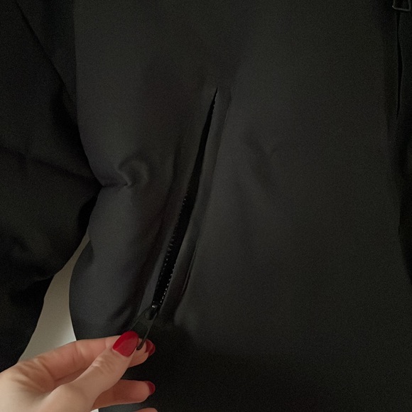 Black puffer jacket - Picture 6 of 7